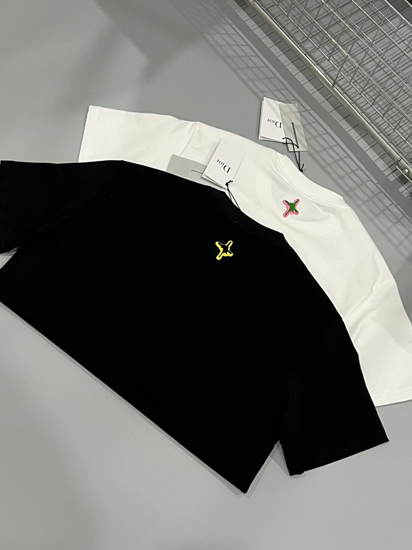 ブランドTシャツ角部分ディテール